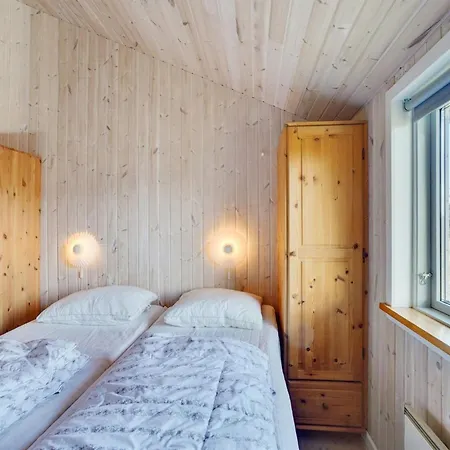 Ode - 350m From The Sea By Interhome