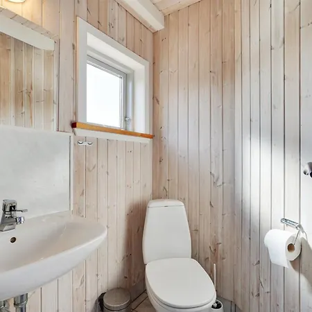 Ode - 350m From The Sea By Interhome Feriehus